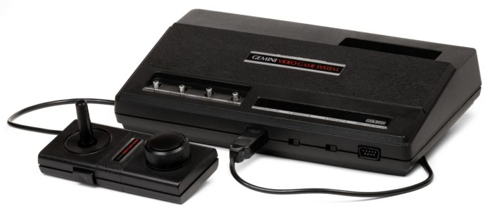 video-game-console-2202540_1920