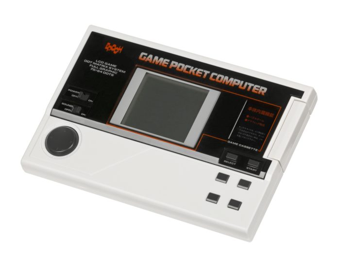 video-game-console-2202549_1920