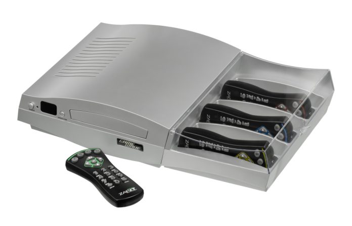 video-game-console-2202558_1920
